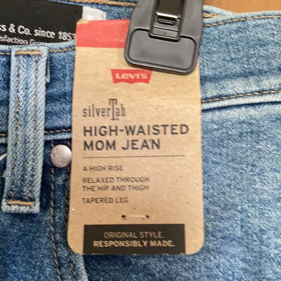 Levi’s high waisted mom jean retro denim size 28 X 27 - Picture 4 of 17